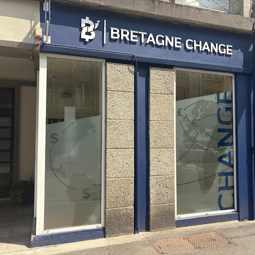 Vitrine BRETAGNE CHANGE BREST (1)